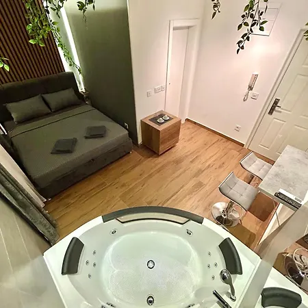 Seventh Oasis Apartment *